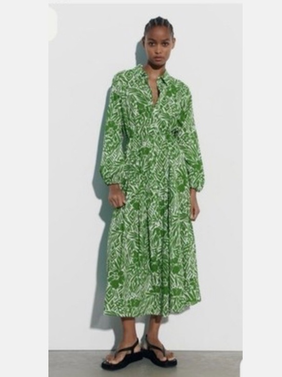 Zara Dresses & Skirts - Zara Green Printed Maxi Dress with Long Sleeves